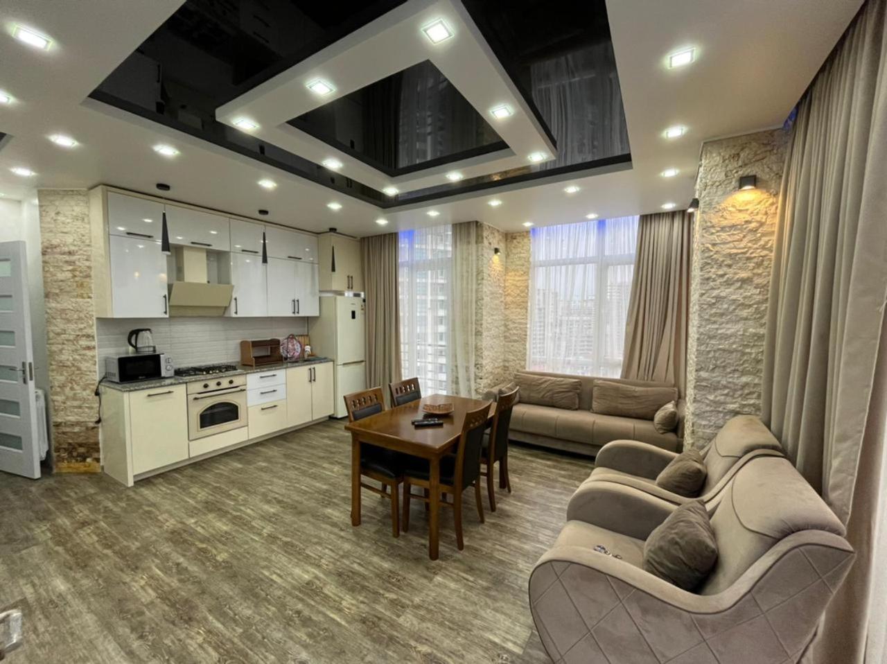 Apartament Delux Sea View Batum Oda fotoğraf