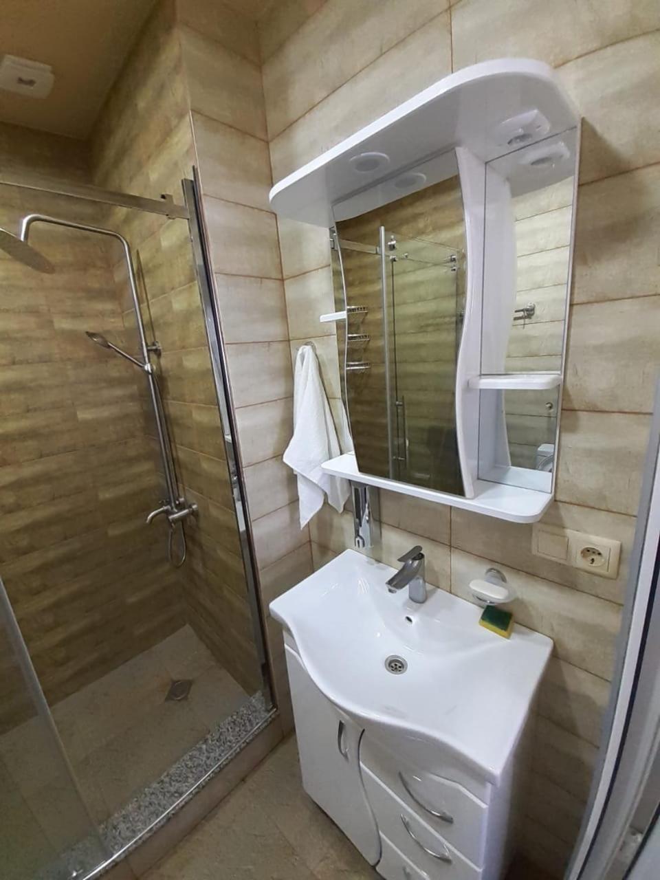 Apartament Delux Sea View Batum Oda fotoğraf